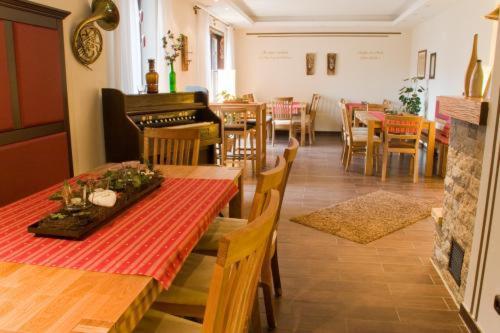 Hotel Landgasthof Wallburg Eltmann エクステリア 写真