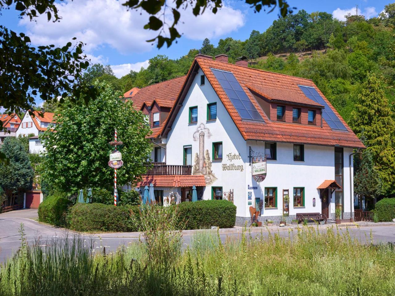 Hotel Landgasthof Wallburg Eltmann エクステリア 写真